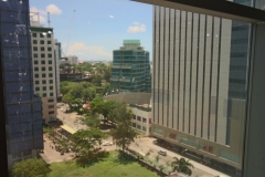 منظر المعهد وأمامه Ayala Mall من افخم الاسواق في مدينة سيبو